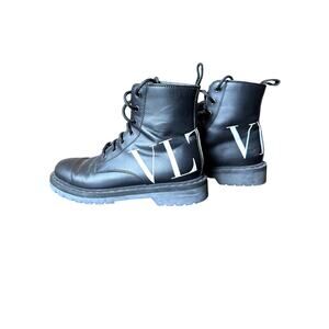 AUTHENTIC Valentino Garavani VLTN Combat Boots – Size 39 (Fits US 8–8.5)